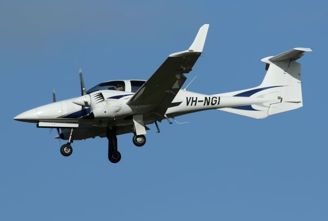 Diamond Twin Star (VH-NGI)