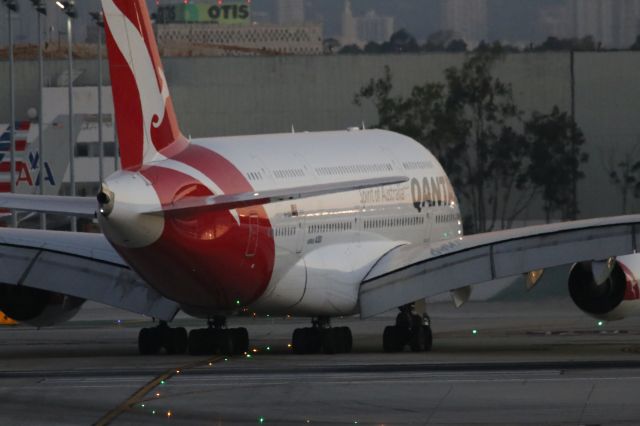 Airbus A380-800 (VH-OQA)