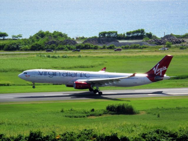 Airbus A330-300 (G-VGEM)