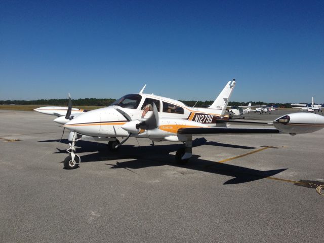 Cessna 310 (N1279G)