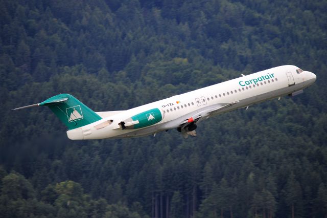 Fokker 100 (YR-FZA)