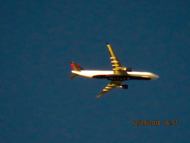 Airbus A330-300 (N828NW)