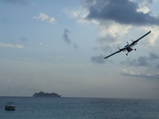 De Havilland Canada Twin Otter (PJ-WIL)