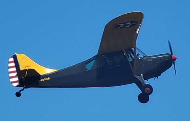 CHAMPION Tri-Traveler (N4009B) - Aeronca L-16 Grasshopper departing from 2W6