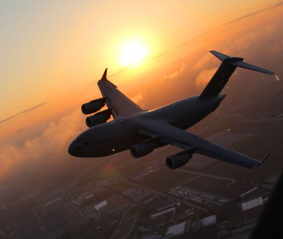 Boeing Globemaster III (90-0194) - Boeing C-17 Globemaster III -  90-0194, 97th AMW