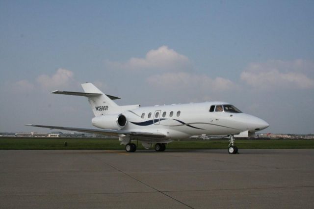 Hawker 800 (N259SP)