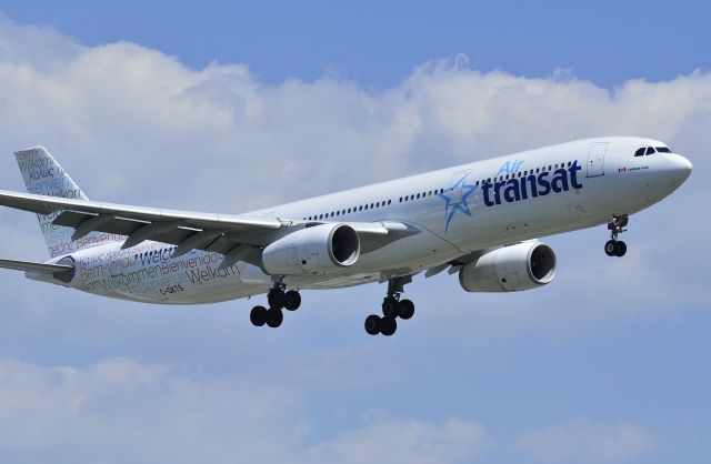 Airbus A330-200 (C-GKTS)