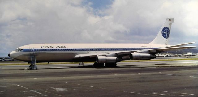 Boeing 707-100 (N887PA) - 3-7-1974  Honolulu