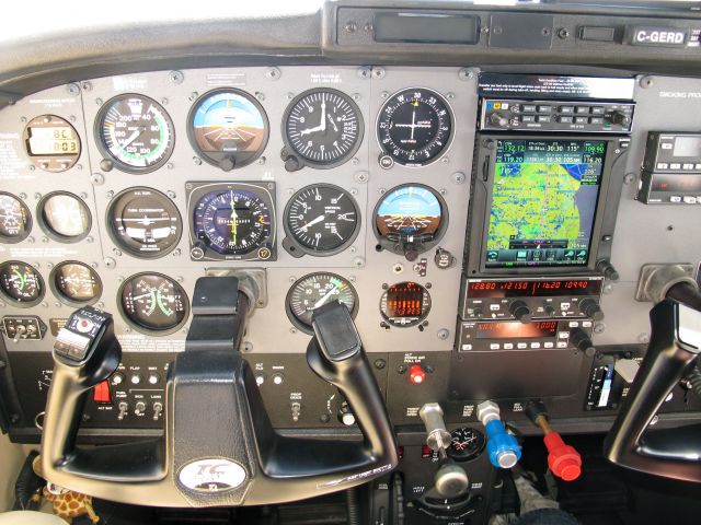 STODDARD-HAMILTON Glasair (C-GERD) - Descending through 17,000ft from FL190 in a Cessna T182T! The Skylane is one of the best personal travel aircraft.