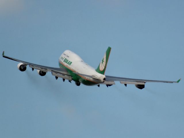 Boeing 747-400 (B-16409)