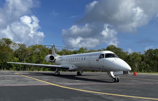 Embraer ERJ-145 (XA-VBC)