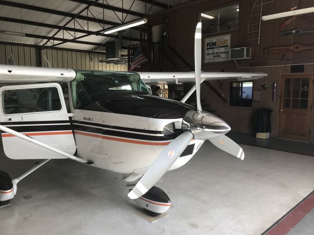 Cessna Skylane (N146E)