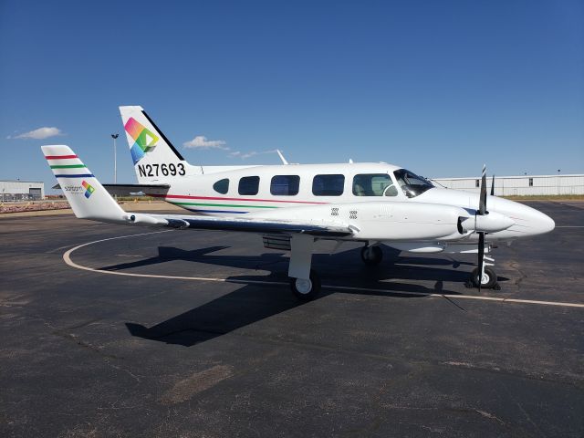 Piper Navajo (N27693)