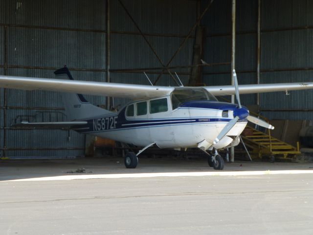 Cessna Centurion (N5872F)