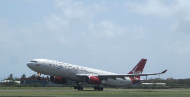 Airbus A330-300 (G-VKSS)