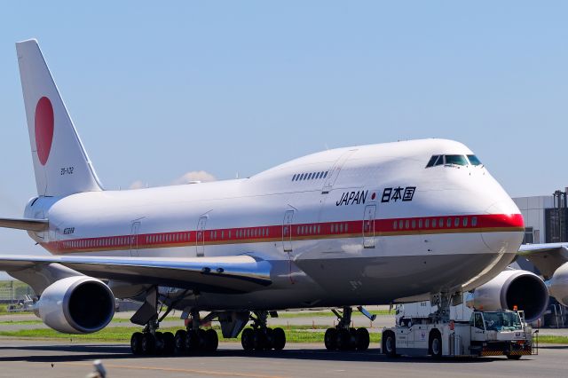 Boeing 747-400 (20-1102)