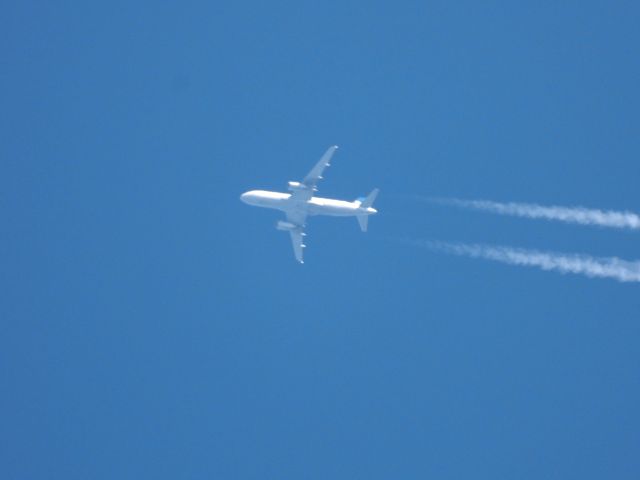 Airbus A320 (N467UA) - UAL766br /SJD-ORDbr /05/12/22