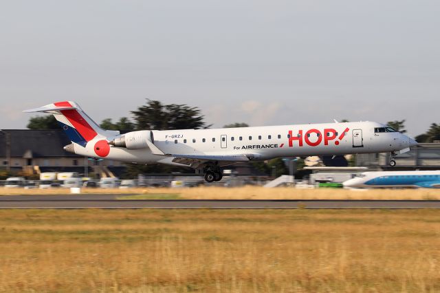 Canadair Regional Jet CRJ-700 (F-GRZJ)