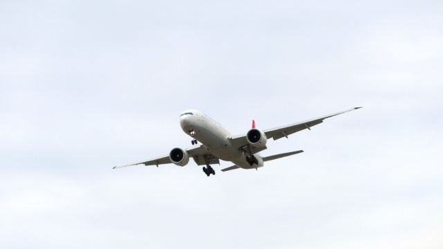 BOEING 777-300ER (TC-JJE)
