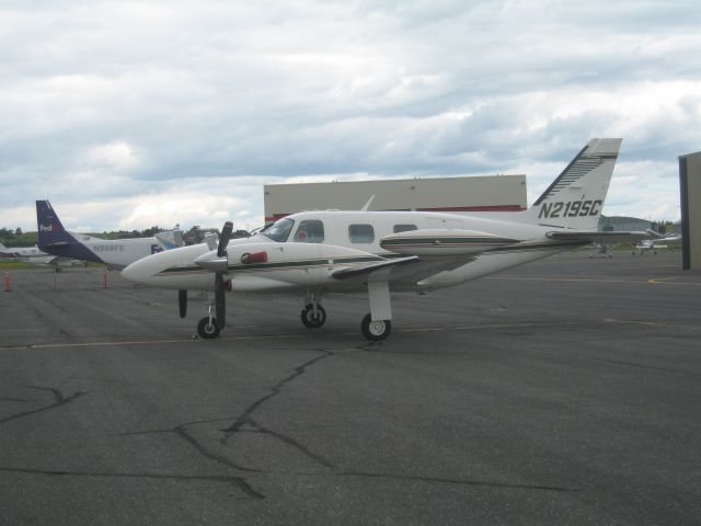 Piper Navajo (N219SC)