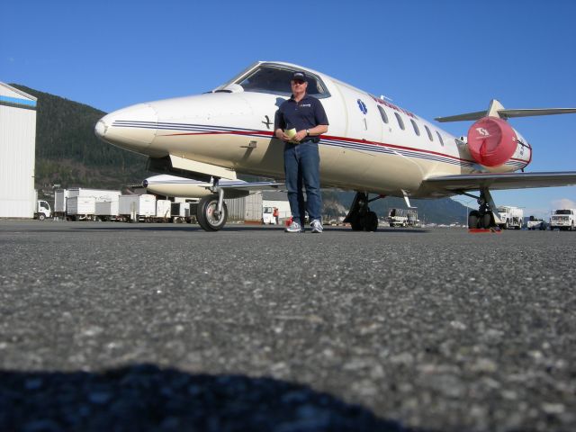 Learjet 35 (N362FW)
