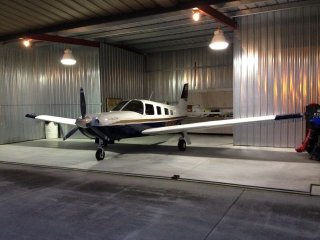 Piper Saratoga (N453KC)