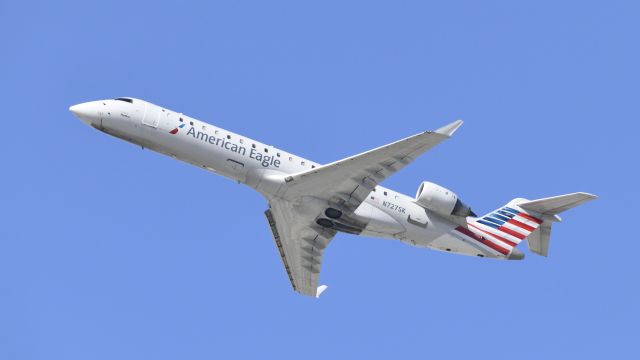 Canadair Regional Jet CRJ-700 (N727SK) - Departing LAX on 25R