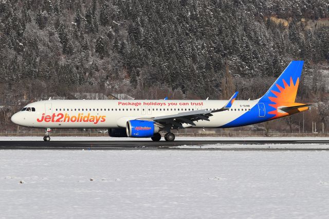 Airbus A321 (G-SUNB)