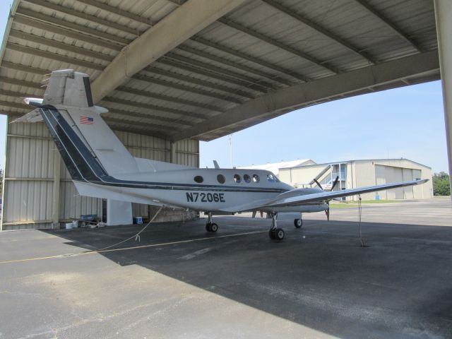 Beechcraft King Air F90 (N7206E)