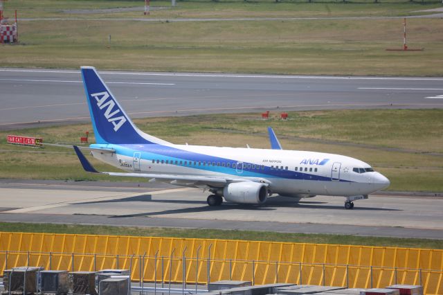 Boeing 737-700 (JA05AN)