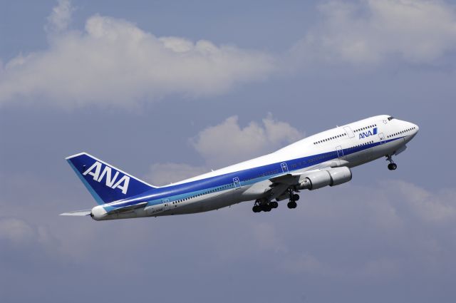 Boeing 747-400 (JA8961) - Departure at Haneda Intl Airport Rwy16L on 2012/07/10