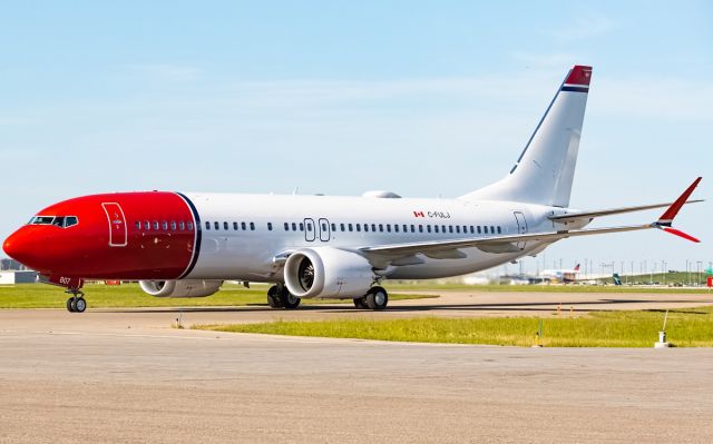 Boeing 737 MAX 8 (C-FULJ)