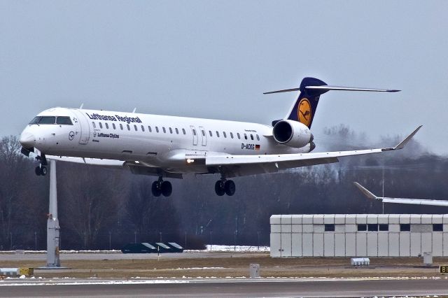 Canadair Regional Jet CRJ-900 (D-ACKG)