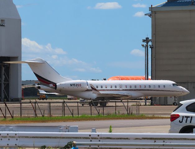 Bombardier Global Express (N152QS) - Photo taken on Aug 02, 2023.