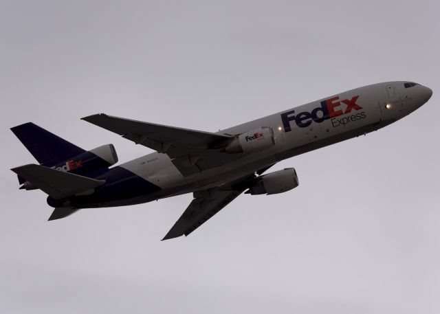 McDonnell Douglas DC-10 (N306FE)