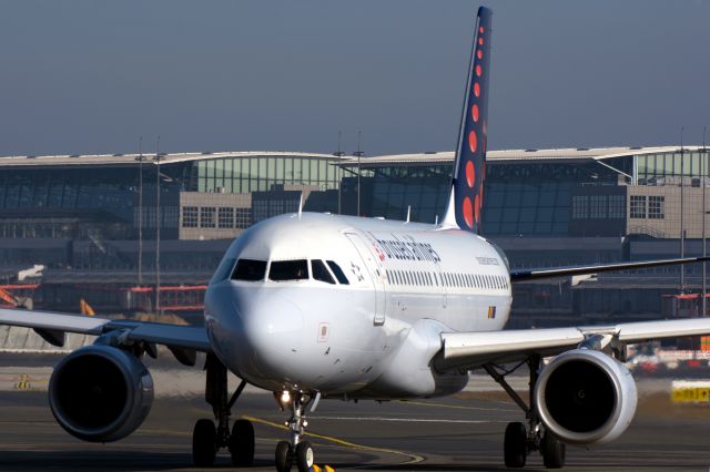 Airbus A319 (OO-SSA)