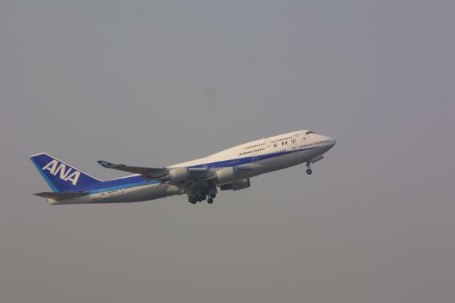 Boeing 747-400 (JA8094)