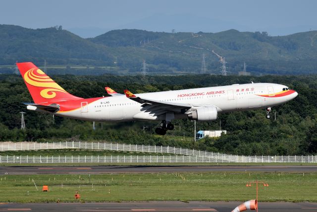 Airbus A330-200 (B-LNG)