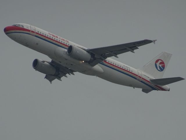 Airbus A320 (B-6673)