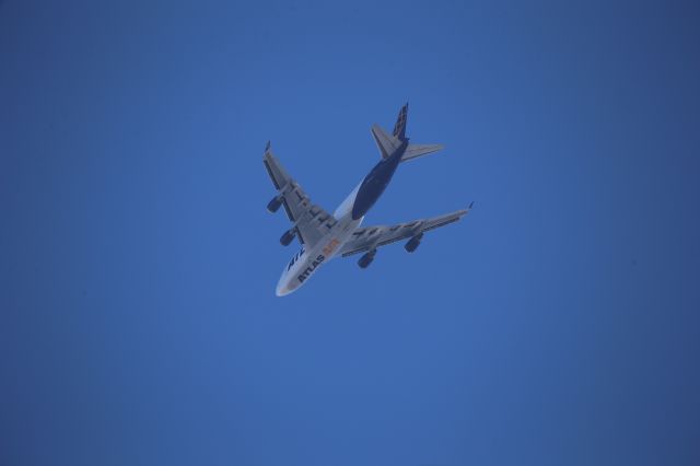 Boeing 747-400 (N492MC)