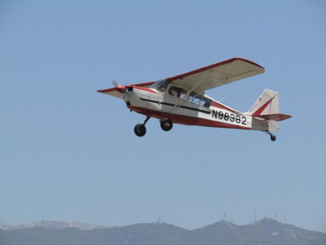 CHAMPION Sky-Trac (N88382) - Taking off RWY 26R