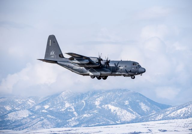 Lockheed EC-130J Hercules (15-5815) - C130 arrival into BZN from EDF