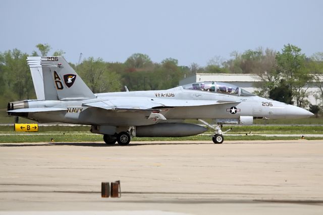 McDonnell Douglas FA-18 Hornet — - The CAG F/A-18F Super Hornet from VFA-106 Gladiators taxis to the runway at NAS Oceana on its way out for a training mission.