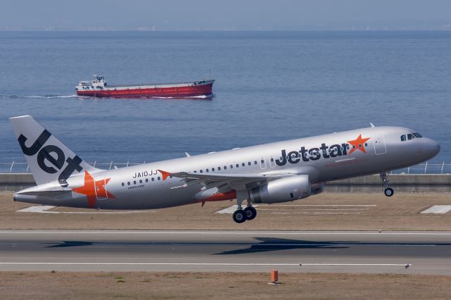 Airbus A320 (JA10JJ) - Jetstar Japan A320-200 [Product No,5520]