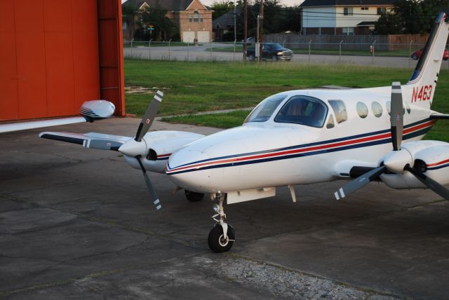 Cessna 421 (N4631G) - Perfect afternoon light for a fantastic 421.