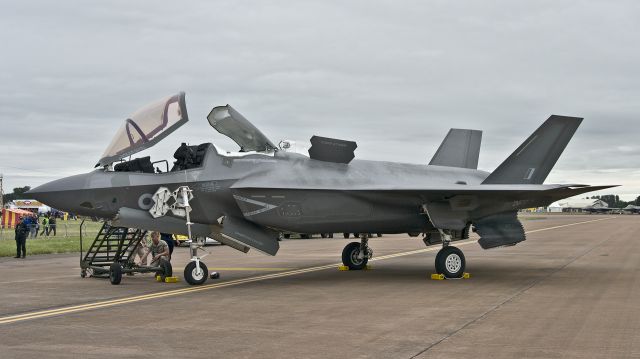 Lockheed F-35C (XM137) - Royal Air Force F-35B Lightning II stealth fighter XM137 at RIAT RAF Fairford - 9th July 2016