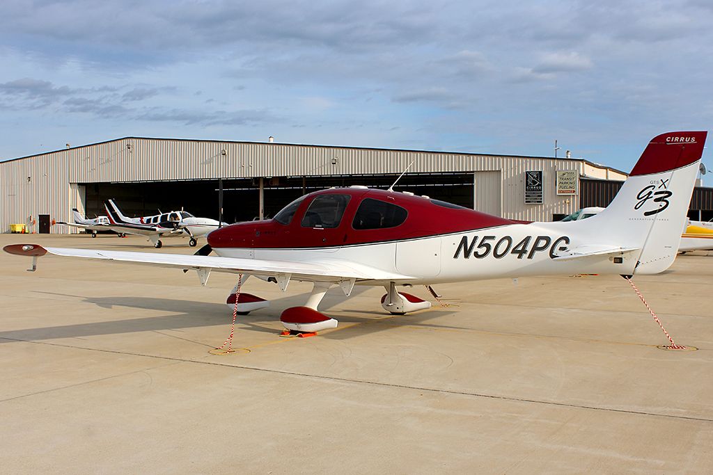 Cirrus SR-22 (N504PG)