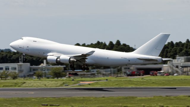 Boeing 747-400 (N404KZ)