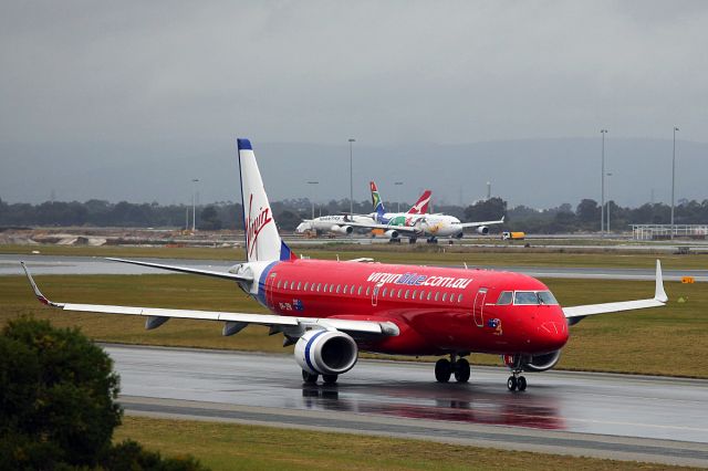 Boeing 717-200 (VH-ZPA)