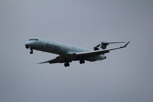 Canadair Regional Jet CRJ-900 (C-FCJZ) - JZA8645 arriving at KORD from CYYZ.